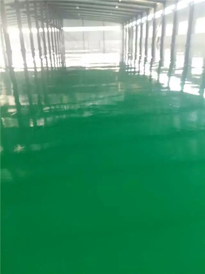 沁水给你一份 地坪漆施工 + 维修（翻新）